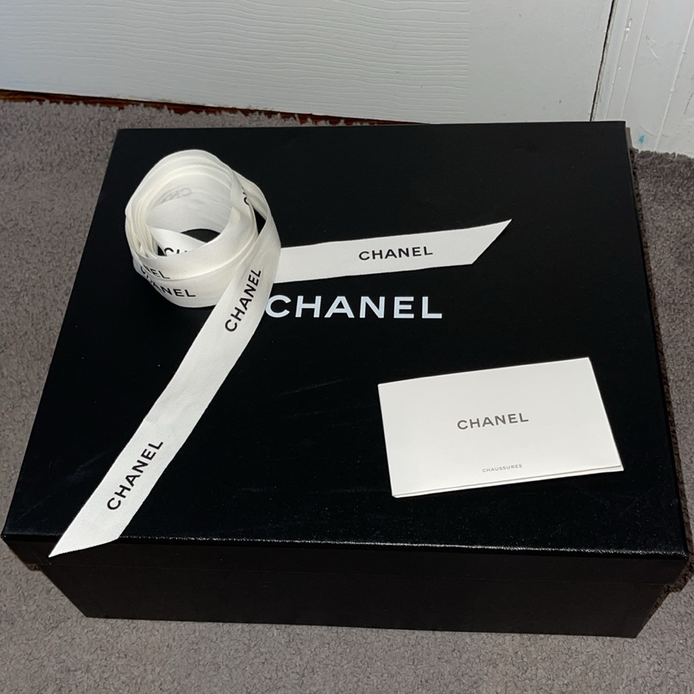 Chanel empty box